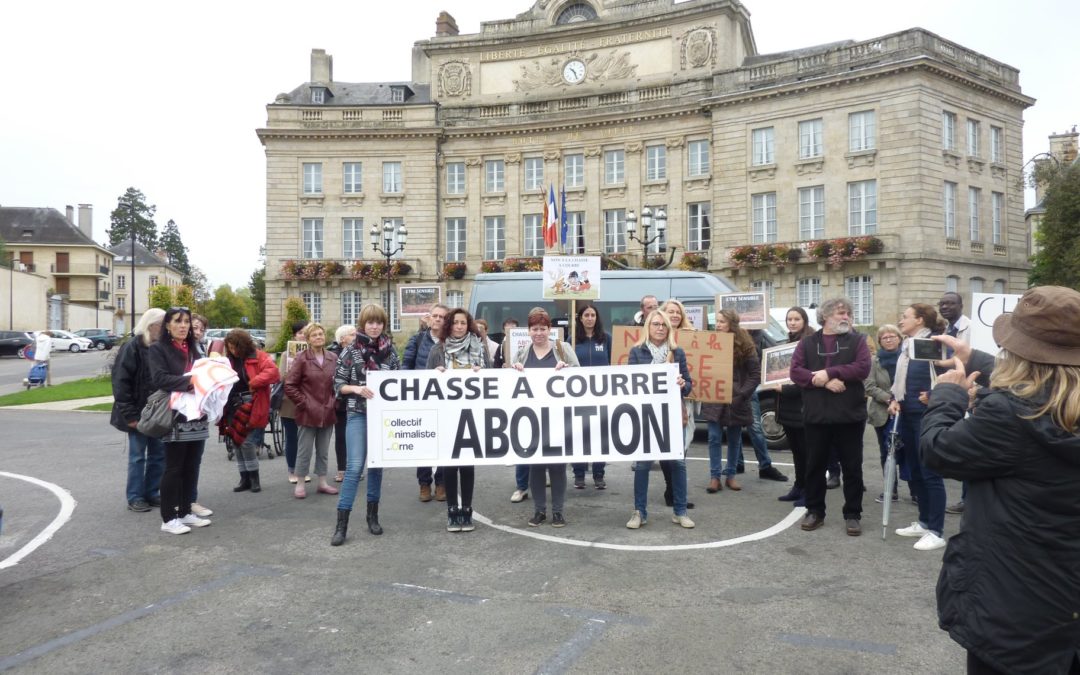 Alençon. 40 manifestants dans les rues contre la chasse à courre